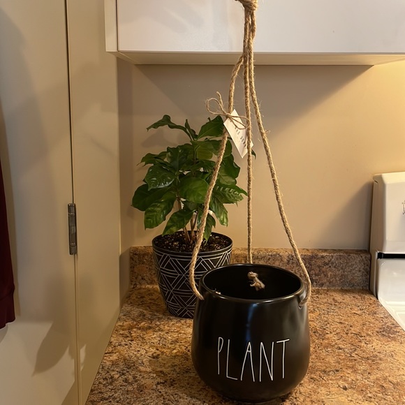 Rae Dunn Plant Black Hanging Plant pot - Picture 2 of 2